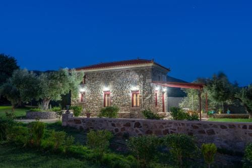 Villa & Stone House with Pool, 10 Mins to Skala Eressos Beach Hotel in Decentralized Administration of the Aegean