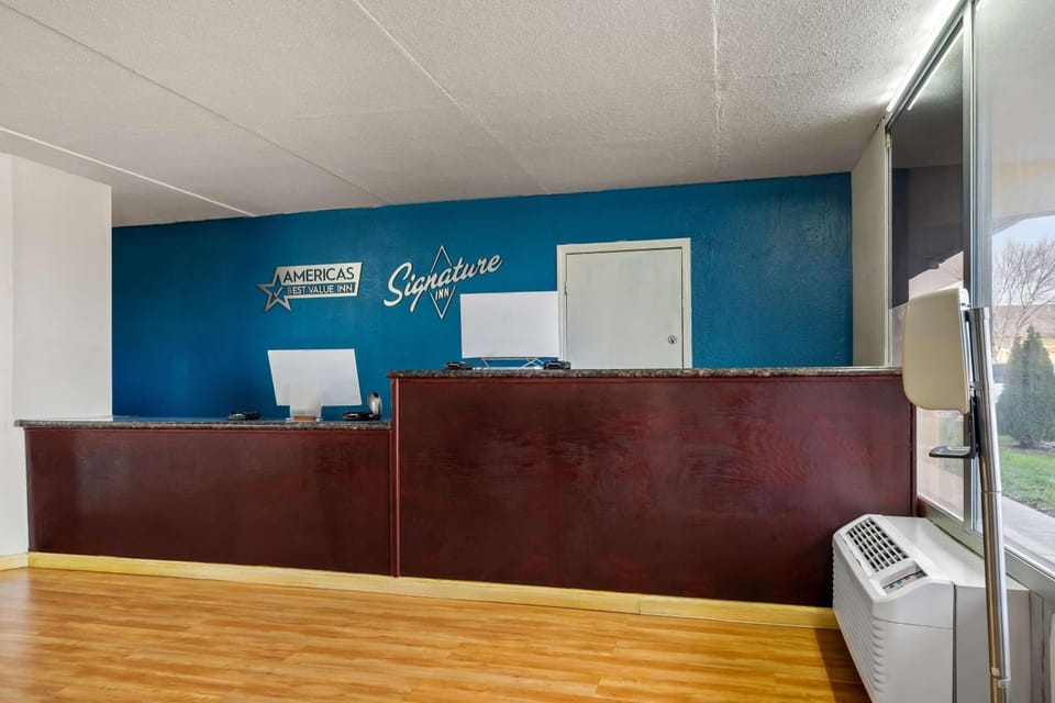 Signature Inn Danville Hotel in Danville