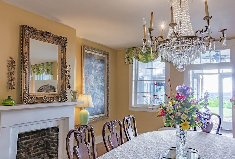 Weymouth Hall Bed and breakfast Hotel in Natchez