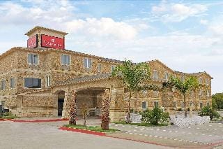 Ramada Hewitt Hotel in Waco