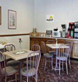 Days Inn I-10 West Fiesta Park/Medical Center Hotel in San Antonio