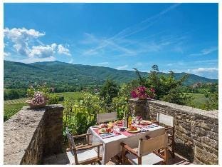 Villa Rinaldo Comfortable holiday residence Hotel in Umbria