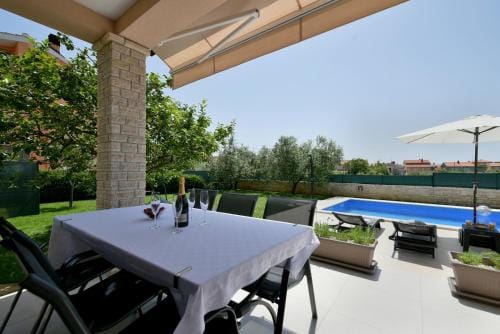 Villa Natali with private pool Hotel in Pula
