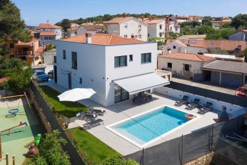 Villa Rudina Comfortable holiday residence Hotel in Banjole