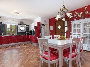 Villa Shirin with pool Hotel in Istria County