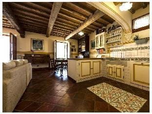 Villa Micol Comfortable holiday residence Hotel in Camaiore