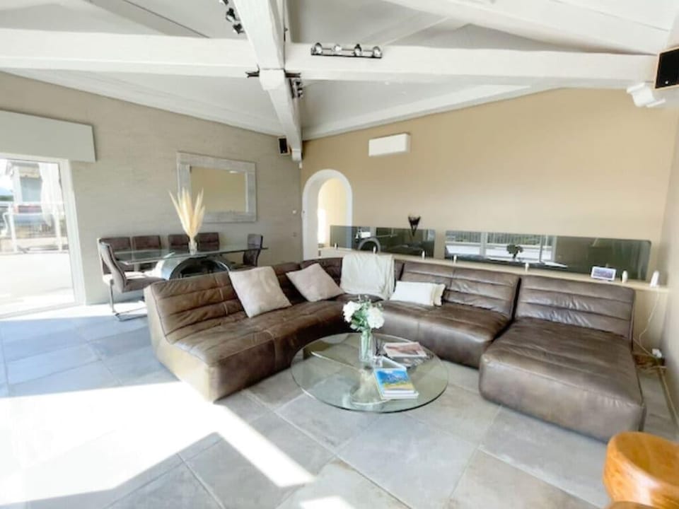 Vivaldi Comfortable holiday residence Hotel in Mandelieu-La Napoule