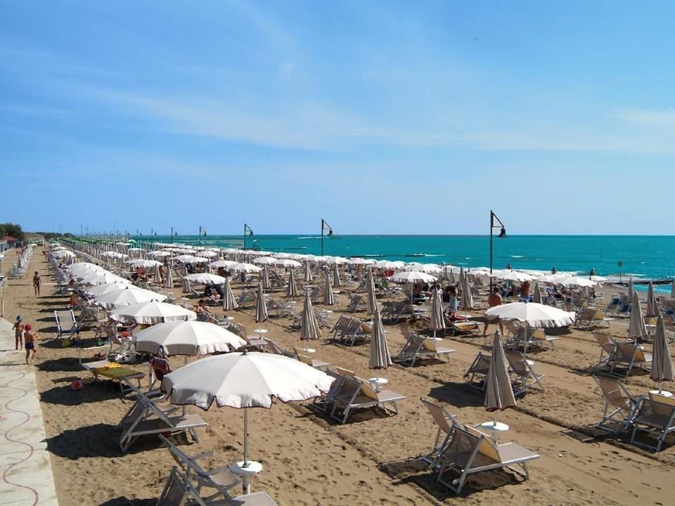 Relaxing Villa in Caorle for 8 Resort in Porto Santa Margherita