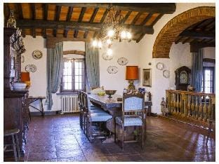 Villa Radda Comfortable holiday residence Hotel in Gaiole in Chianti