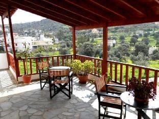 Leonidas Comfortable holiday residence Hotel in Crete