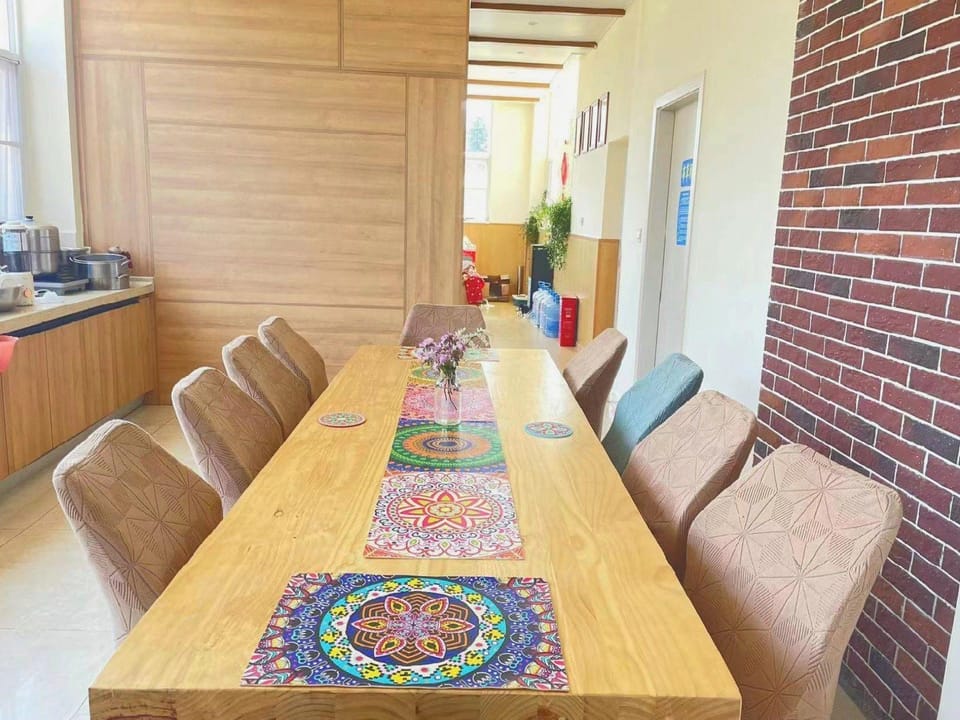 Weixi Chenglichenwai B&B Hotel in China