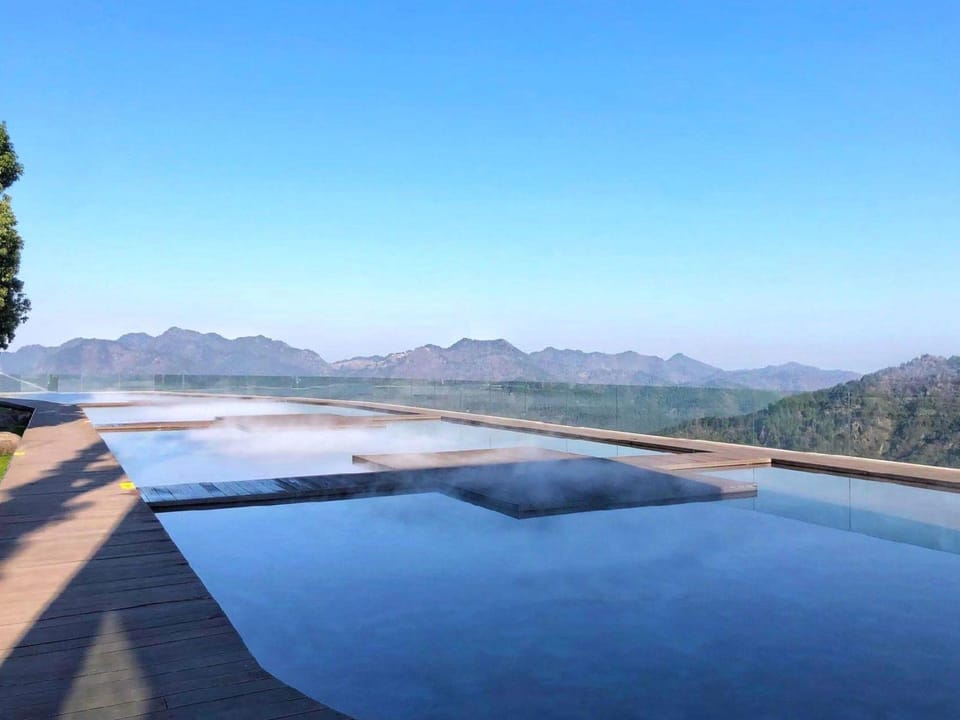 Pan'an Yunhai Ark Resort Hotel in Zhejiang
