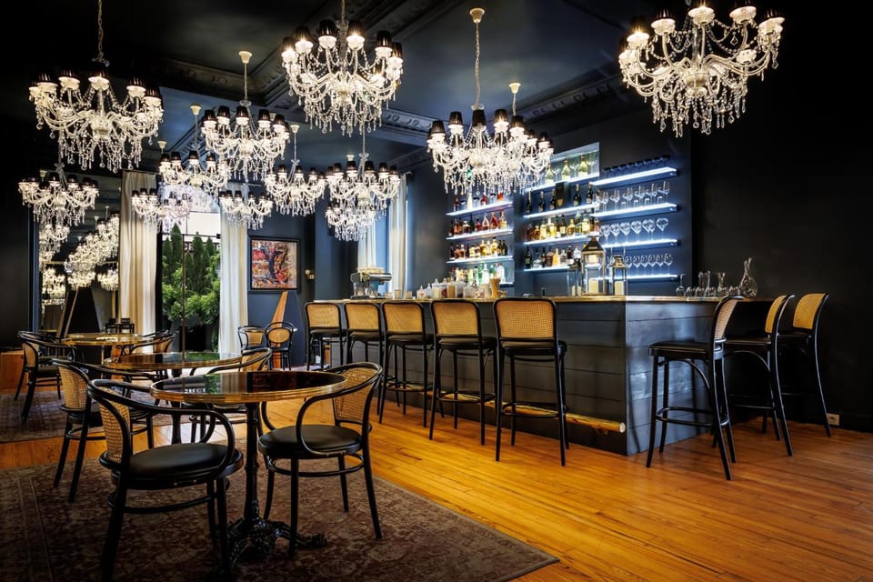 Bar/lounge