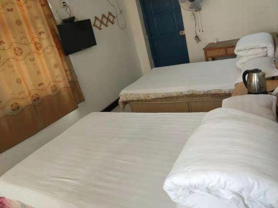 Gongyi Dongping Hotel Hotel in China