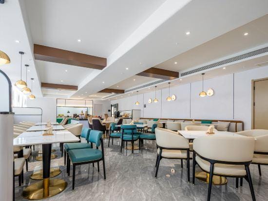 Atour X Hotel TengZhou True Love Mall JingHe West Road Hotel in Jiangsu