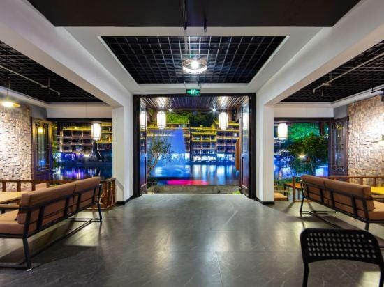 Phoenix Mobai Homestay Hotel in China