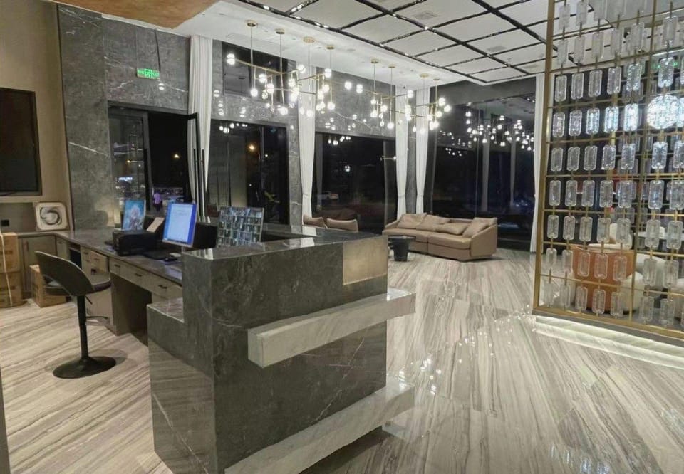 Jinchen International Hotel (Dongyang Wood Carving Town) Hotel in Hangzhou