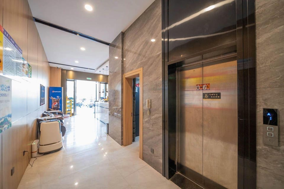 City Garden Hotel Chain (Jinhua Dongyang Yintai City) Hotel in Hangzhou
