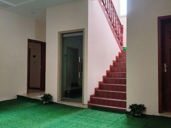 QiChengBusinesshotel Hotel in China