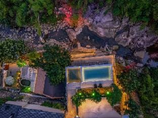 Yunshang Grassland·There is a house in Anji Grand Canyon Scenic Private Soup Holiday Meishu Hotel in Hangzhou