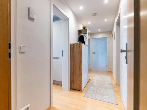 Moderne 4 Zimmer Wohnung vollausgestattet und Mobliert Hotel in Halle Saale