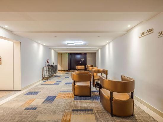Haoshideng Yicheng Hotel (Nanhu District Babaiban Shopping Center Store) Hotel in Zhejiang