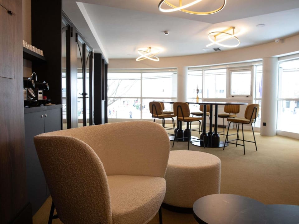 Mercure Lyon Centre Charpennes Parc de la Tête d'Or Hotel in Villeurbanne