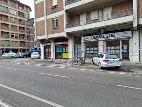 FARE BnB - Room Porta Castello Hotel in Reggio Emilia