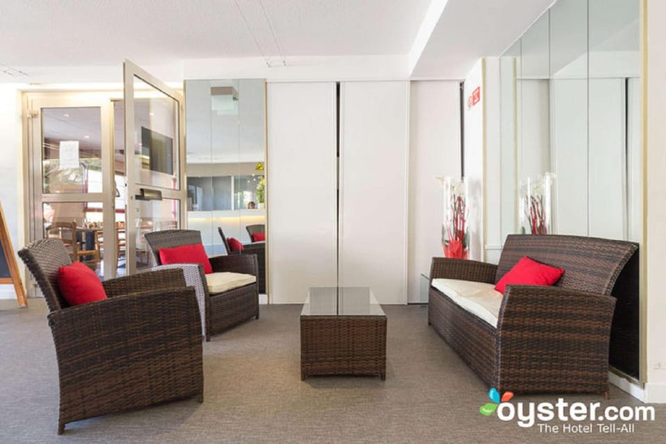 Hotel NICE - Stade Hotel in Nice