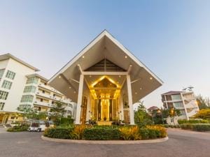Kantary Beach Khao Lak Hotel in Khuekkhak
