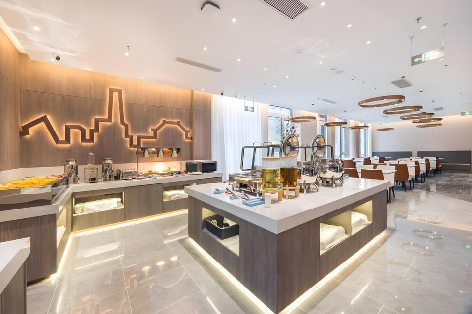 Palace Hotel (Huilong Guandong Street Subway Station LONG Street) Hotel in Beijing