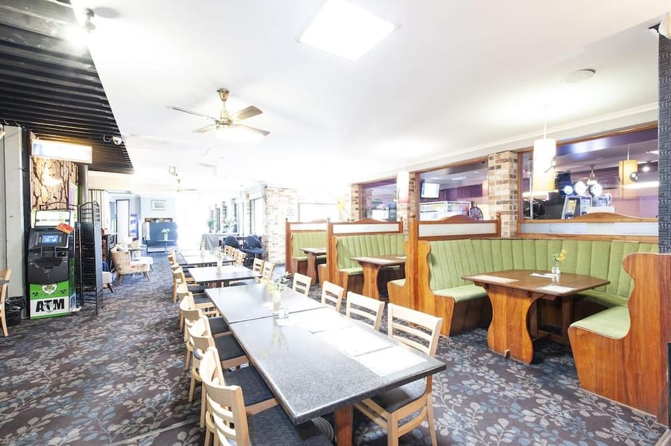 The Shamrock Hotel Hotel in Toowoomba City