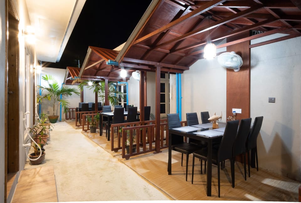 Palm Oasis at Ukulhas Hotel in Maldives