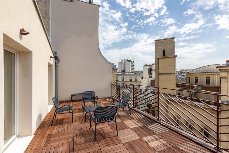 Suites FL By Sweett Hotel in Paris