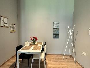 Urban Breeze Aparment 1  Hotel in Athens