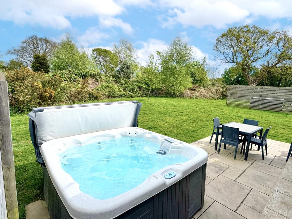 Chestnut Meadow Country Park Lodge in Rother District