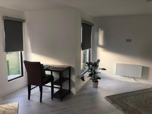 Wisteria en-suite guest room Hotel in Uxbridge