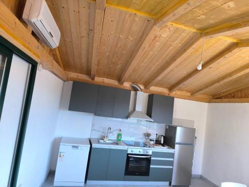 Room 'Sima' with private bathroom and free air-conditioned summer kitchen Hotel in Dubrovnik-Neretva County