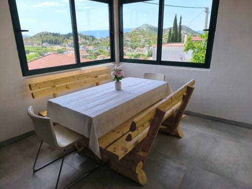 Room 'Sima' with private bathroom and free air-conditioned summer kitchen Hotel in Dubrovnik-Neretva County