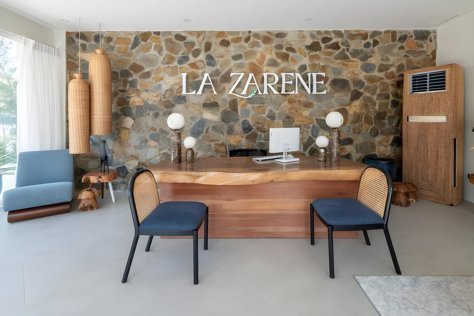 La Zarene Suites Hotel in La Union
