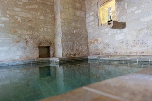 La source de l'abbaye Hotel in Bourgogne-Franche-Comté