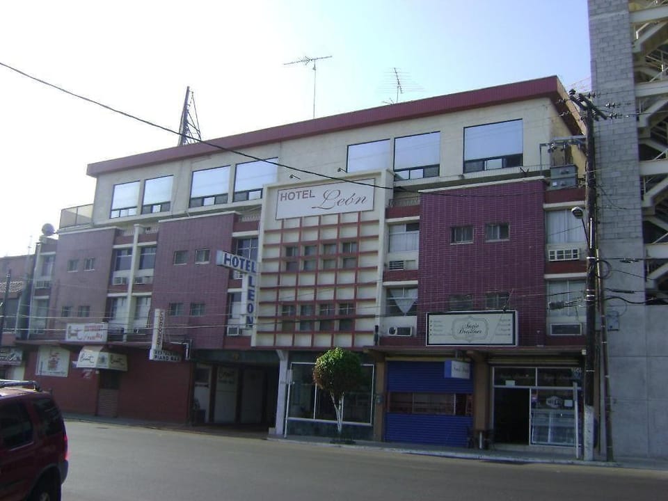 Hotel Leon Hotel in Tijuana