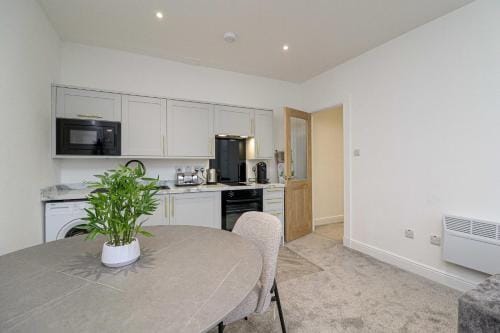 Beachwalk Apartments by Nova Suites Hotel in Ayr