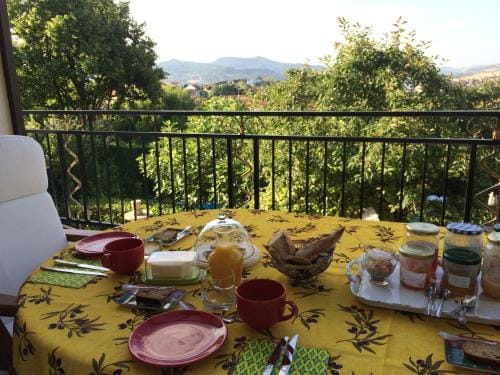 La Villa Victoria Auvergne Hotel in Auvergne-Rhône-Alpes
