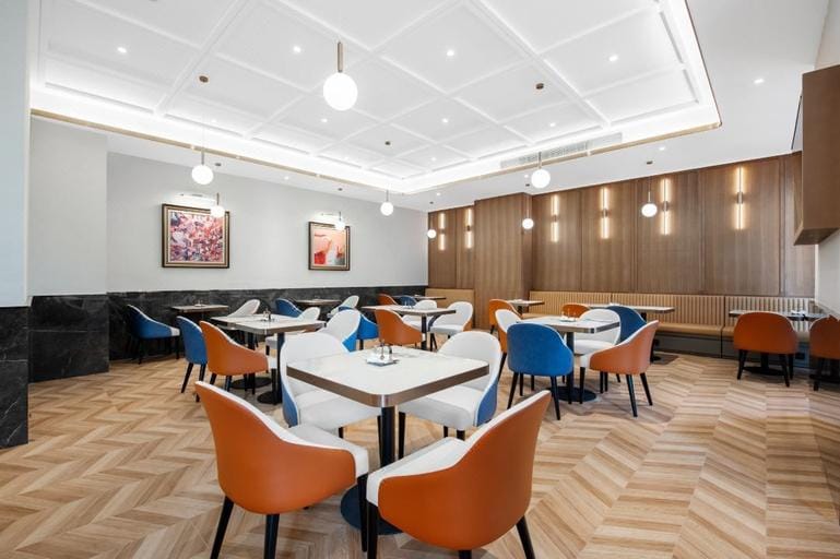 LANOU Hotel Lianyungang East Donghai High-Speed Railway Station Crystal City Hotel in Jiangsu
