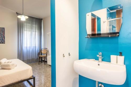 Le stanze in Fiera, Bologna by Short Holidays Hotel in Bologna