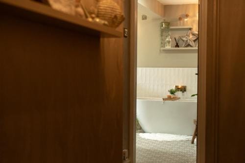 Heather room at field view cottage Hotel in West Lancashire District