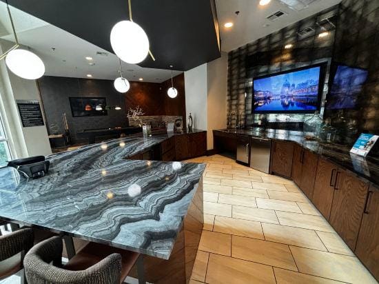 Cozy 2-Bedroom Apartment in Lovely Austin Hotel in Montopolis
