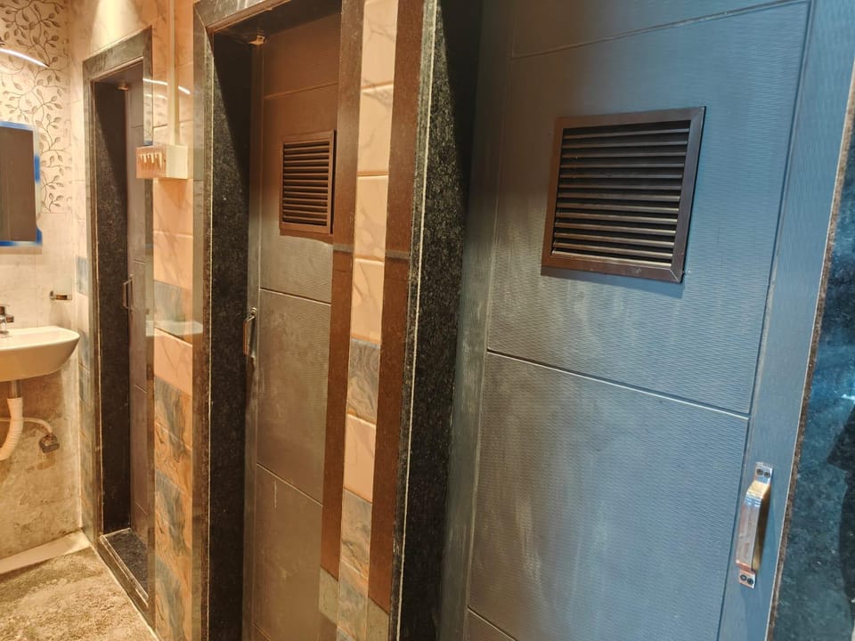 Rameshwar Dormitories Hostel in Mumbai