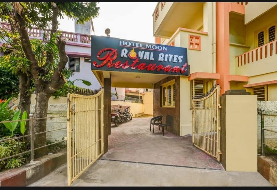 Hotel Moon Hotel in Puri